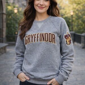 Harry Potter Gryffindor GrayWomen's Sweatshirt